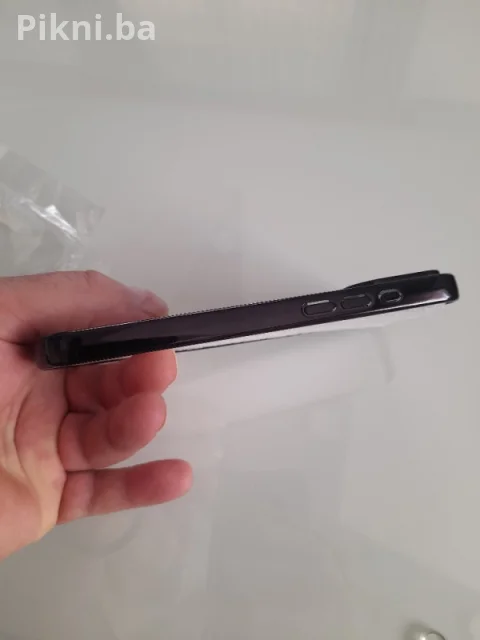 Luxury Frosted Magnetic Maska za iPhone 17 Pro Max / Crna Mat 5