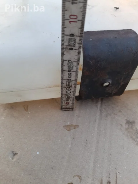 Posuda i pumpica za pranje stakla Mercedes L 608 12V (80 KM) 8