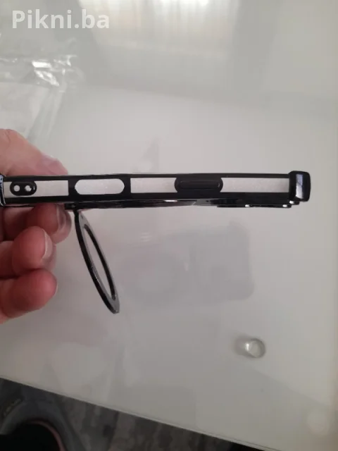 Maska za iPhone 17 Pro (Crna mat boja) MagSafe & Skriveni Stala 7
