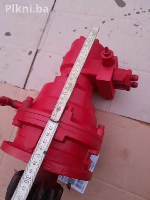 GOTOVO NOV! Brevini Hidro-Motor sa Reduktorom EM1010-80 (Samo 500 14