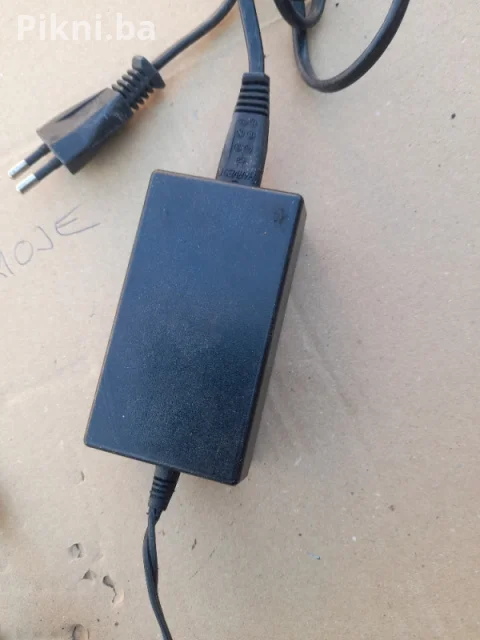 UNIVERZALNI AC ADAPTER (PUNJAČ) DURA MICRO INC. 12V 2A - 100% ISP 3