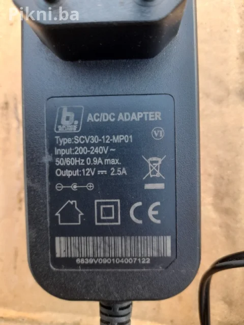 PRODAJEM: Snažni AC/DC Adapter 12V 2.5A (30W) - Stabilno Napajanj 6