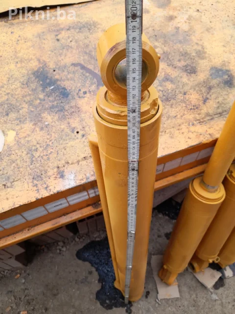 Hidraulicni cilindar klip 118cm bager utovarivac traktor skip MF 6