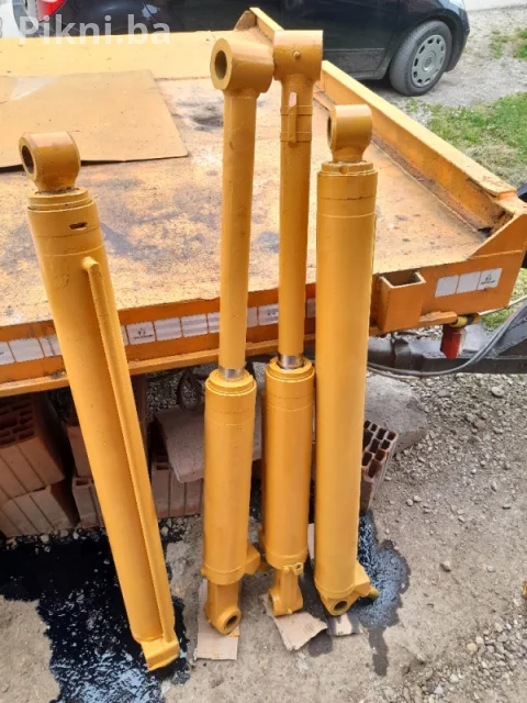 Hidraulicni cilindar klip 118cm bager utovarivac traktor skip MF