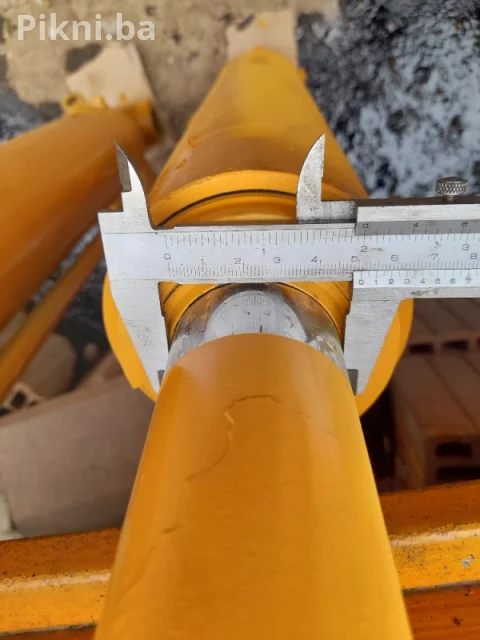 Hidraulicni cilindar klip 128cm bager traktor utovarivac skip 7