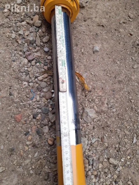 Hidraulicni cilindar klip 128cm bager traktor utovarivac skip 5