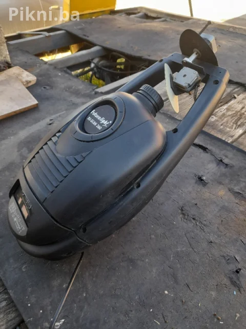 PROFESIONALNI DJ SKENER Futurelight DJ-SCAN 260 (DMX - Ispravni M 7