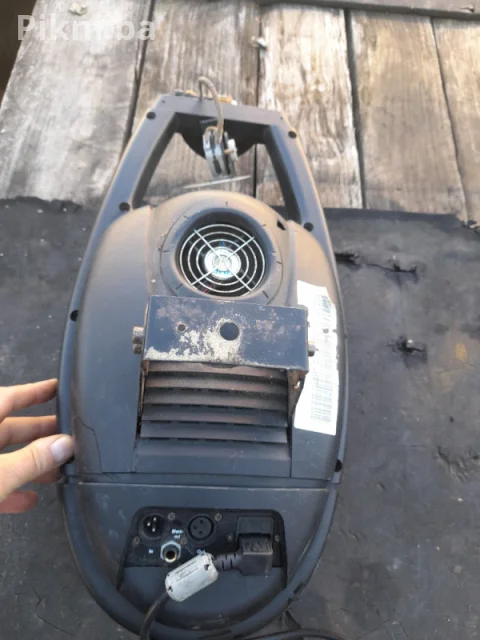 PROFESIONALNI DJ SKENER Futurelight DJ-SCAN 260 (DMX - Ispravni M 3