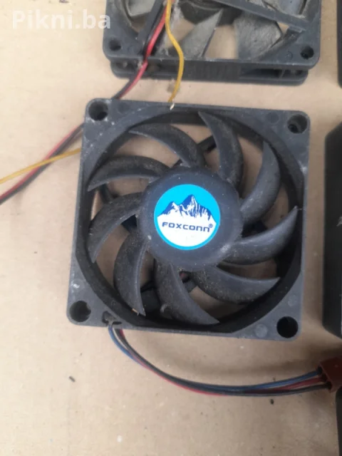 Ventilator turbina 12v coler hladnjak cooleri 7x7cm 6