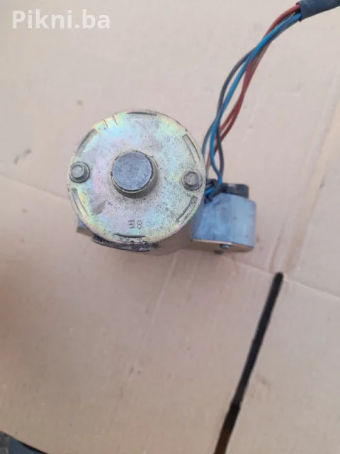 Motor Brisača Vjetrobrana PES Surdulica 12V 60 o min - ZA BRZU P 4
