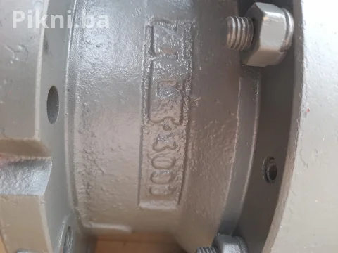 Hidromotor sa reduktorom BREVINI hidro motori bager buldozer skip 10