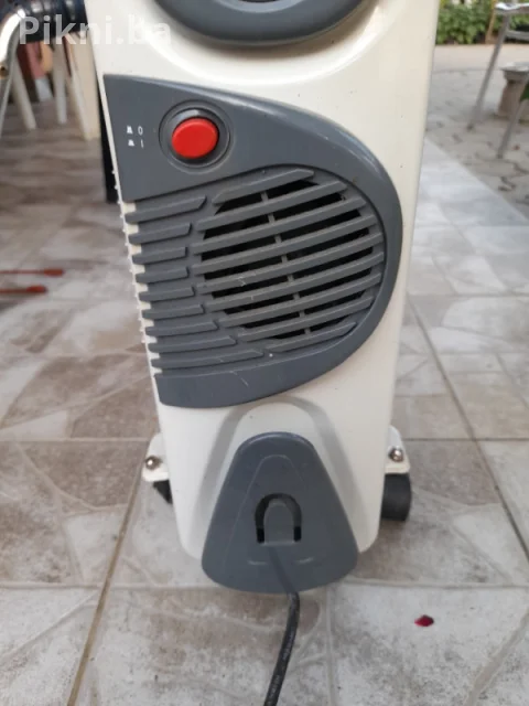 Uljani radiator grijalica Vivax 2500+400W ventilatorom - odličan 7