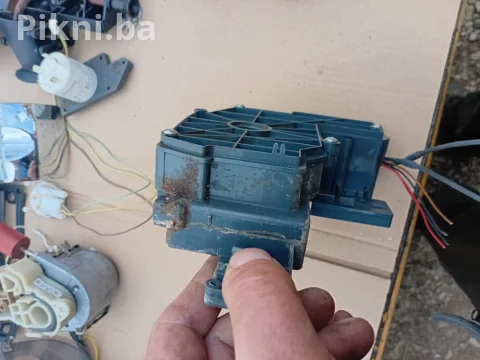 Elektromotor za Grupu/Presu - Saeco Magic Comfort + Redesign (SUP 7