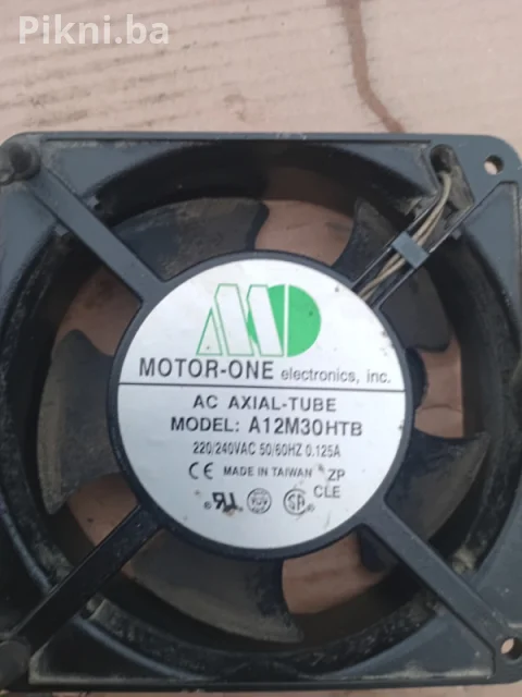 Ventilator turbina 12x12x4cm 220v elektro motor elektromotori 5