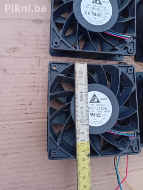 HITNA PRODAJA: Industrijski/Serverski Ventilatori (5 kom) - Delta 3