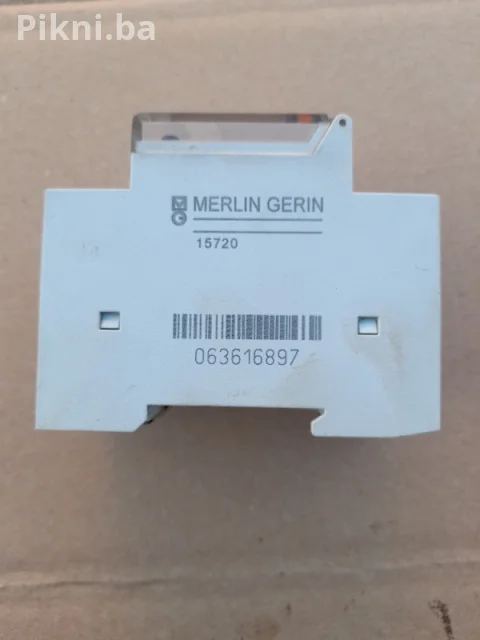 MERLIN GERIN Digitalni Tajmer / Vremenski Prekidač (230V, 16A) 6