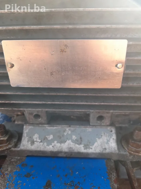 Profesionalna Drobilica / Mlin (Plastika, Voće) - 2.6kW 3