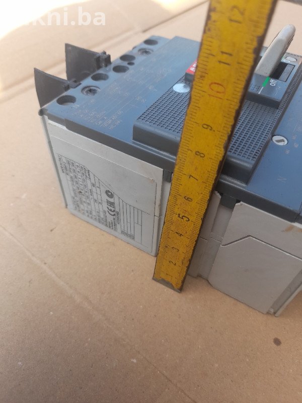 ABB SACE Tmax XT1B 160A - Industrijski prekidač kontaktor sklopka