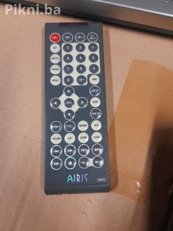 AIRIS LW256 Prijenosni DVD plejer (7 inčni) NEISPROBANO