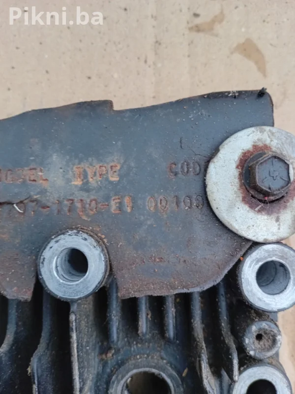 Deklo glava kosacice Briggs stratton Tecumsen dijelovi kosilice