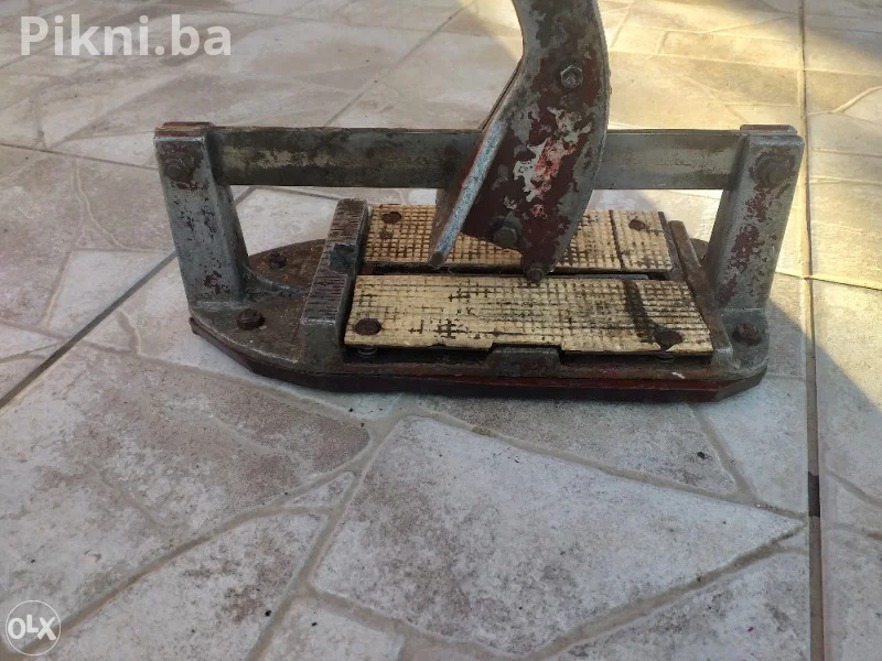 RUČNI REZAČ PLOČICA / SJEKAČ / MINI CUTTER / ISPRAVAN /Spreman z