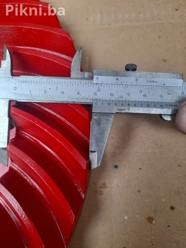 Konusno tanjirasti zupcanik 34 zuba 12 rupa 33x5x3,2cm imt
