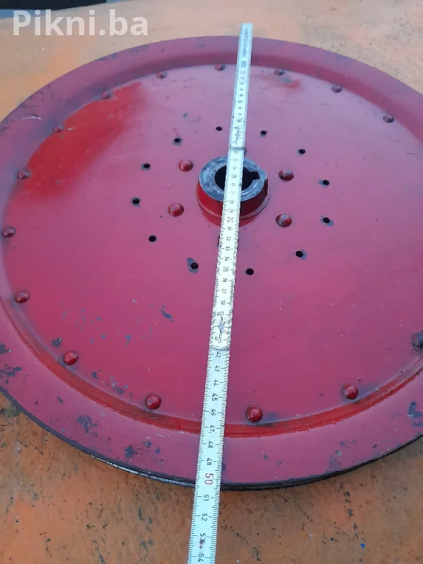 Remenica elektro 50,5cmx3cm motor elektromotori kombajn dijelovi