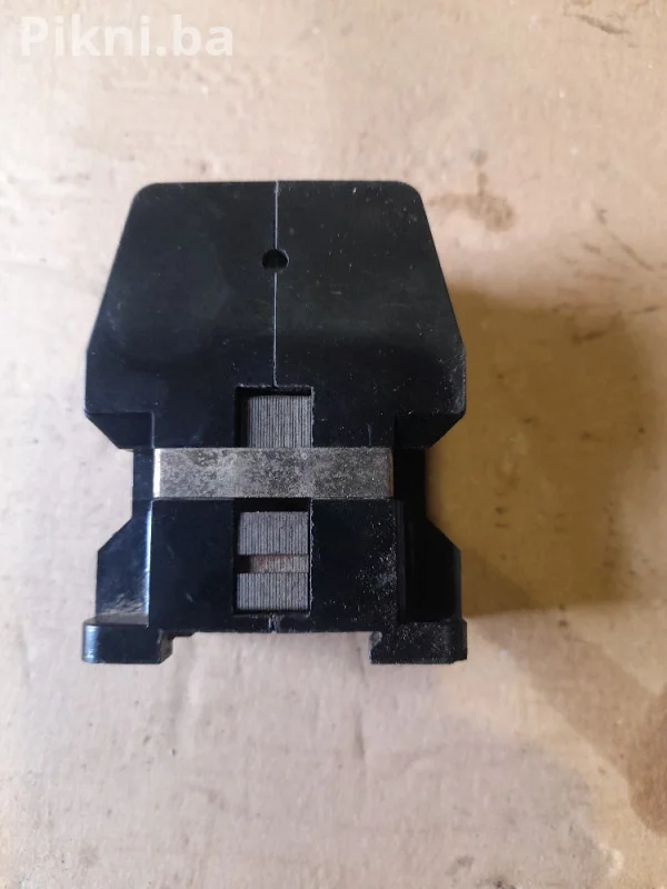 Kontaktor 20A 220v spula sklopke prekidaci