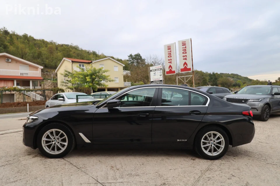 BMW 520d Tiptronic LED VIRTUAL Navigacija 2xParktronic FACELIFT