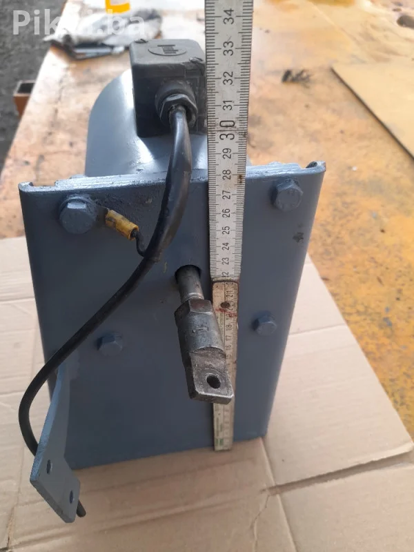 Automatsko dodavanje gasa ISLIKER MAGNETE UGZ 115 24volta