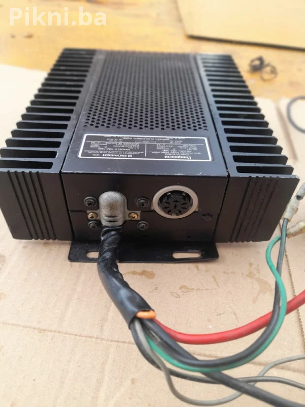 Auto pojačalo PIONEER GM 120 muzika radio ozvucenje