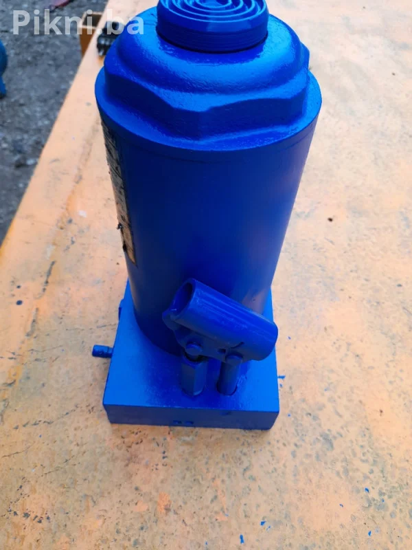 Hidraulicna dizalica 30t dizalice kamion traktor kiper skip