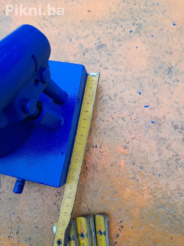 Hidraulicna dizalica 30t dizalice kamion traktor kiper skip