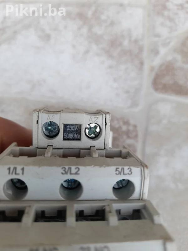 SCHRACK Trofazni Kontaktor 12A / 5.5kW, 230V Zavojnica - SNIŽENO!