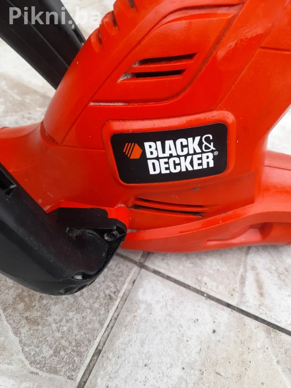 Black & Decker Električni Trimer za Živicu GT6060 (600W) - Ogradu