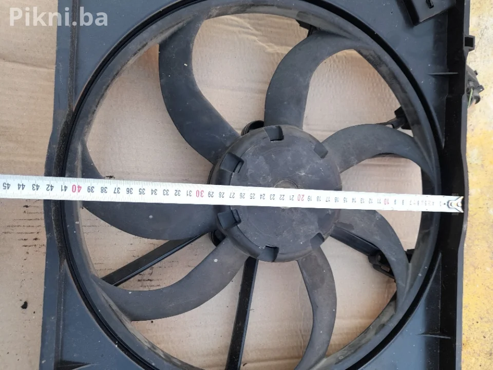 Ventilator hladnjaka (klima) sa kućištem - VW 1K0 959 455 FB (ORI
