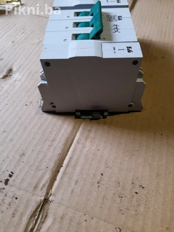 Tropolni Automatski Prekidači D-Karakteristike 6A (F&G ZBN-D)