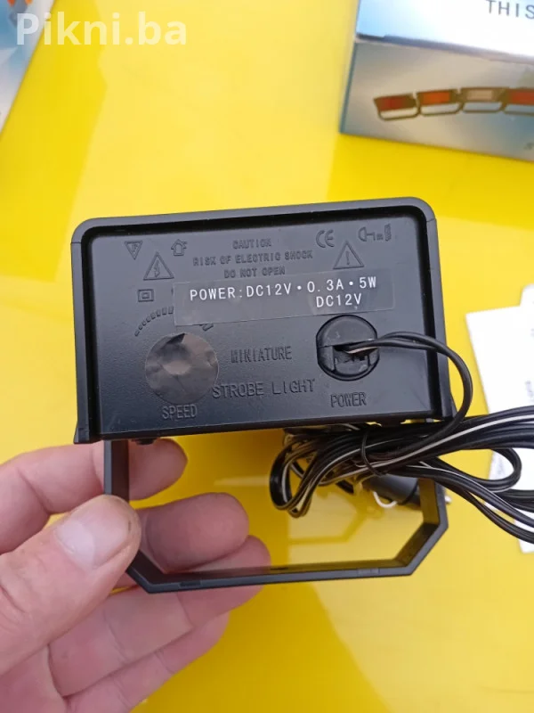 RASPRODAJA! Mini Stroboskop/Rotacija Lampe - NEON ZELENA 12v