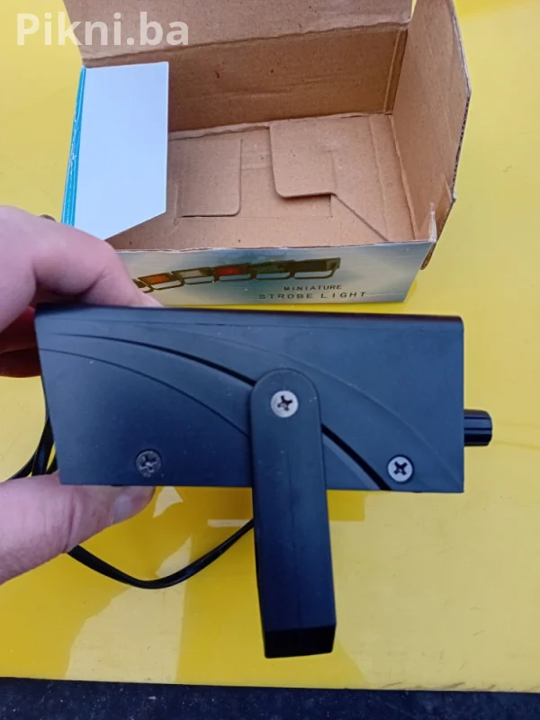 HIT PONUDA! Novi Mini Stroboskop - INTENZIVNA NARANDŽASTA SVETLOS