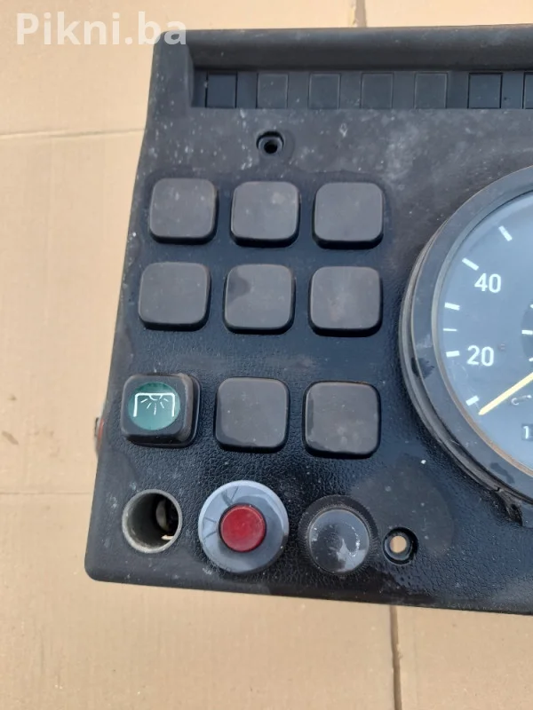 Instrument tabla Mercedes L 608 (200 KM)