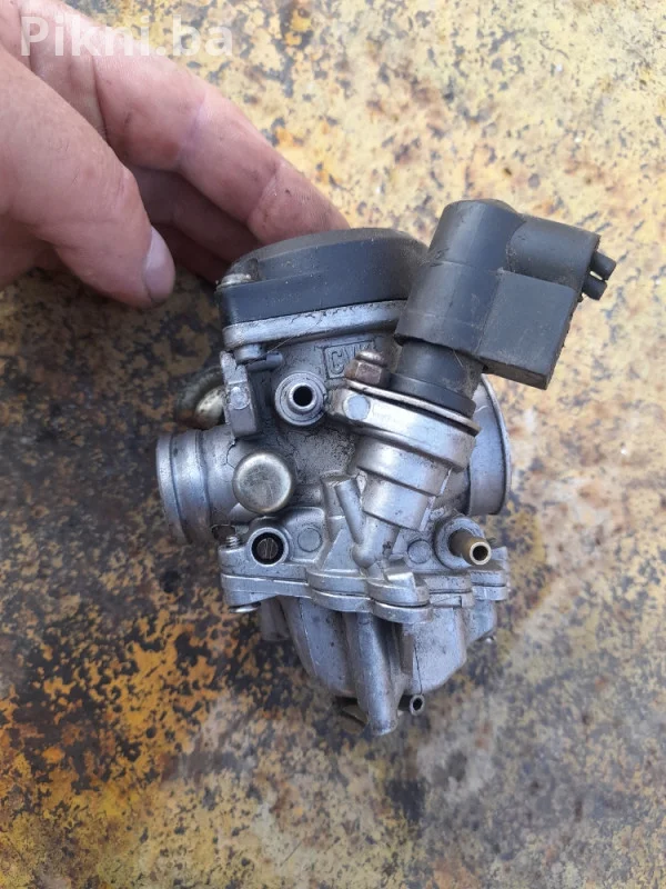 Karburator Holley 0-80320A za čamac/plovilo - Ispravan i pouzdan!