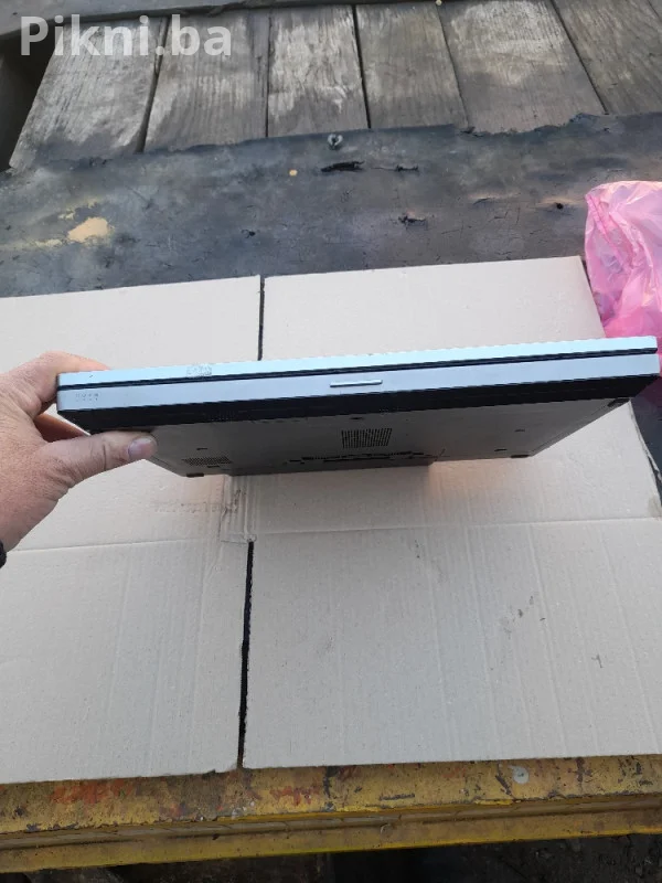 LAPTOP HP EliteBook 8570p / Intel i7 / Aluminijum - ZA DIJELOVE
