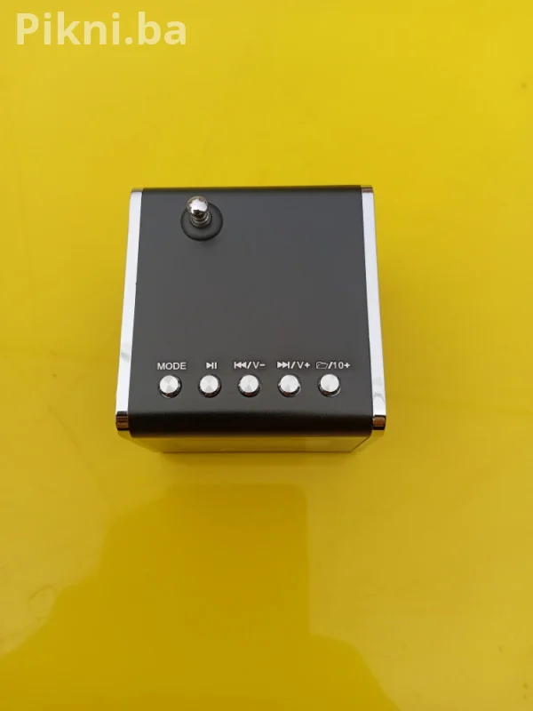 RASPRODAJA! Mini Hi-Fi Zvučnik / Radio / Alarm HI-RICE SD-502 (Me