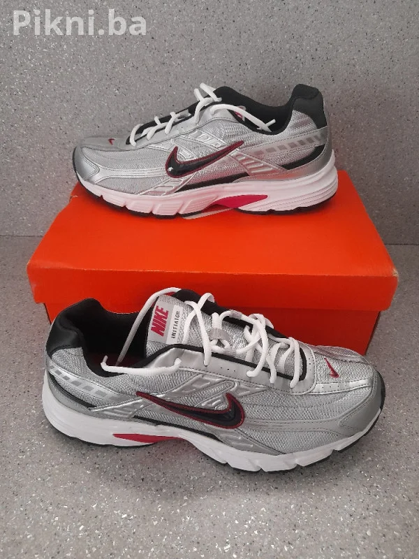Nove Nike Initiator patike, broj 46, plaćene 110e - Hitno na prod