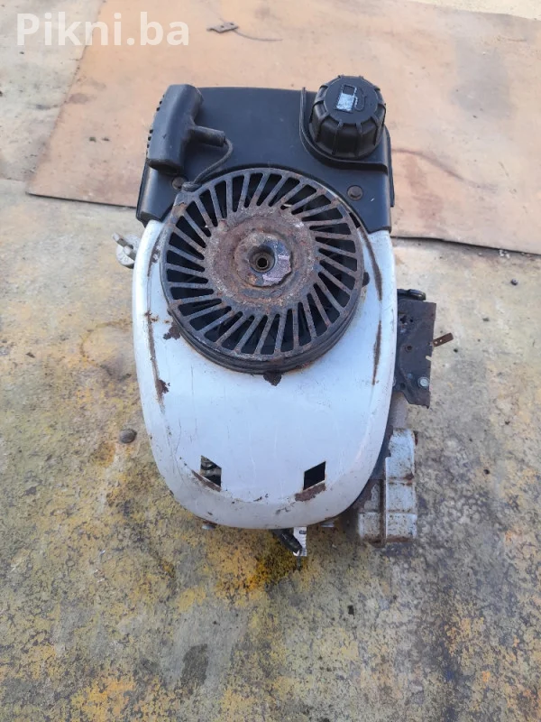 Motor kosačice TECUMSEH Briggs strattion kosilice dijelovi