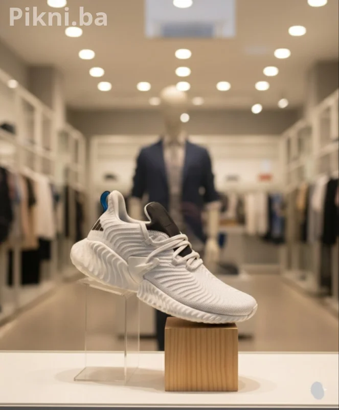 Adidas Alphabounce,patike broj 45 - Kao nove, nošene samo jednom!
