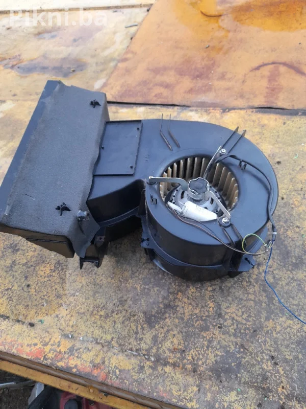 PROFESIONALNA TURBINA / CENTRIFUGALNI VENTILATOR 220V