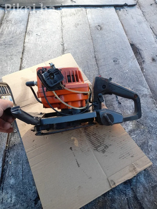 Trimer Husqvarna 18H makaze za živicu - ISPRAVAN MOTOR (Uvoz Njem