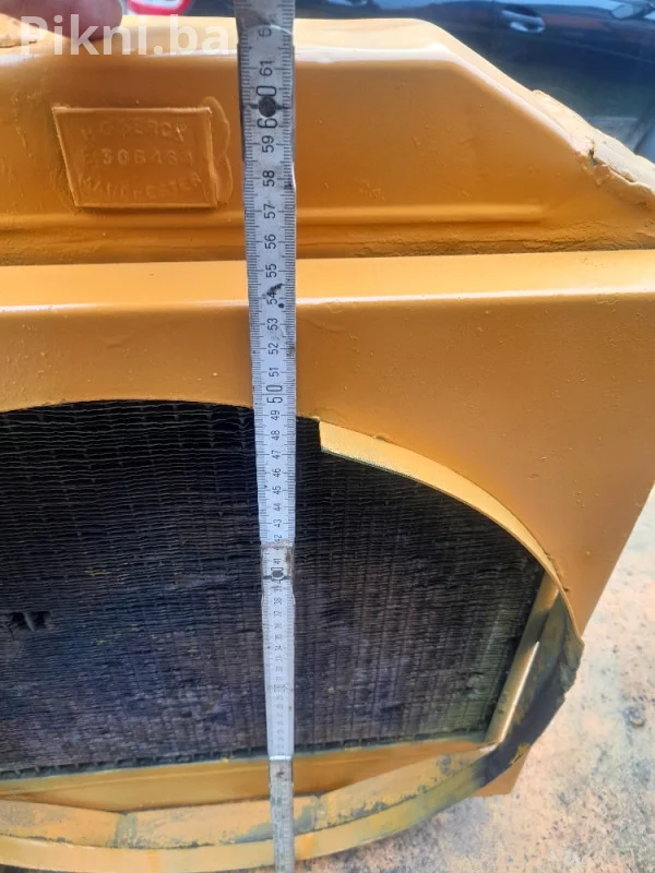 TOP STANJE! Hladnjak za PERKINS 4-cilindrični motor Utovarivač traktor bager