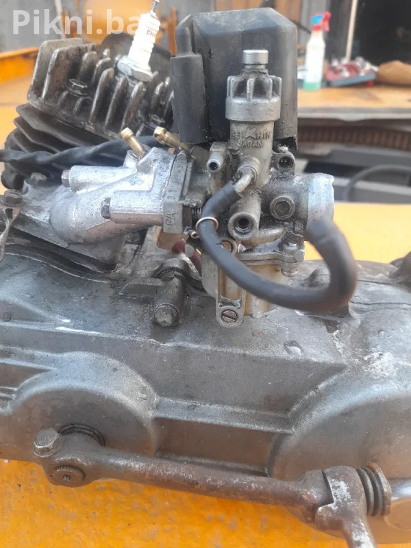 Masina skuter honda AF22 49CM motor dijelovi